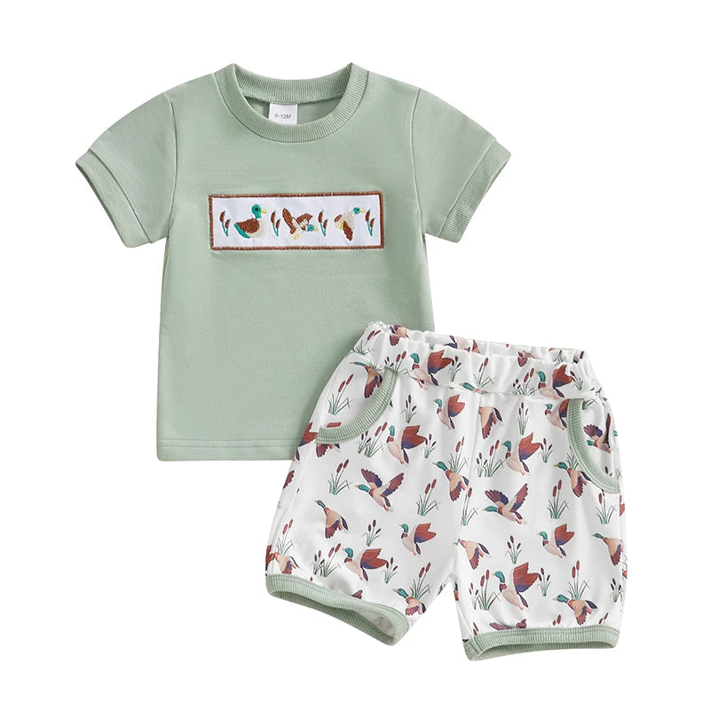 Toddler Boys Casual Outfits Cute Animal Print Short Sleeve T-Shirt and Elastic Waist Camo Shorts Set for Summer 2 Piece