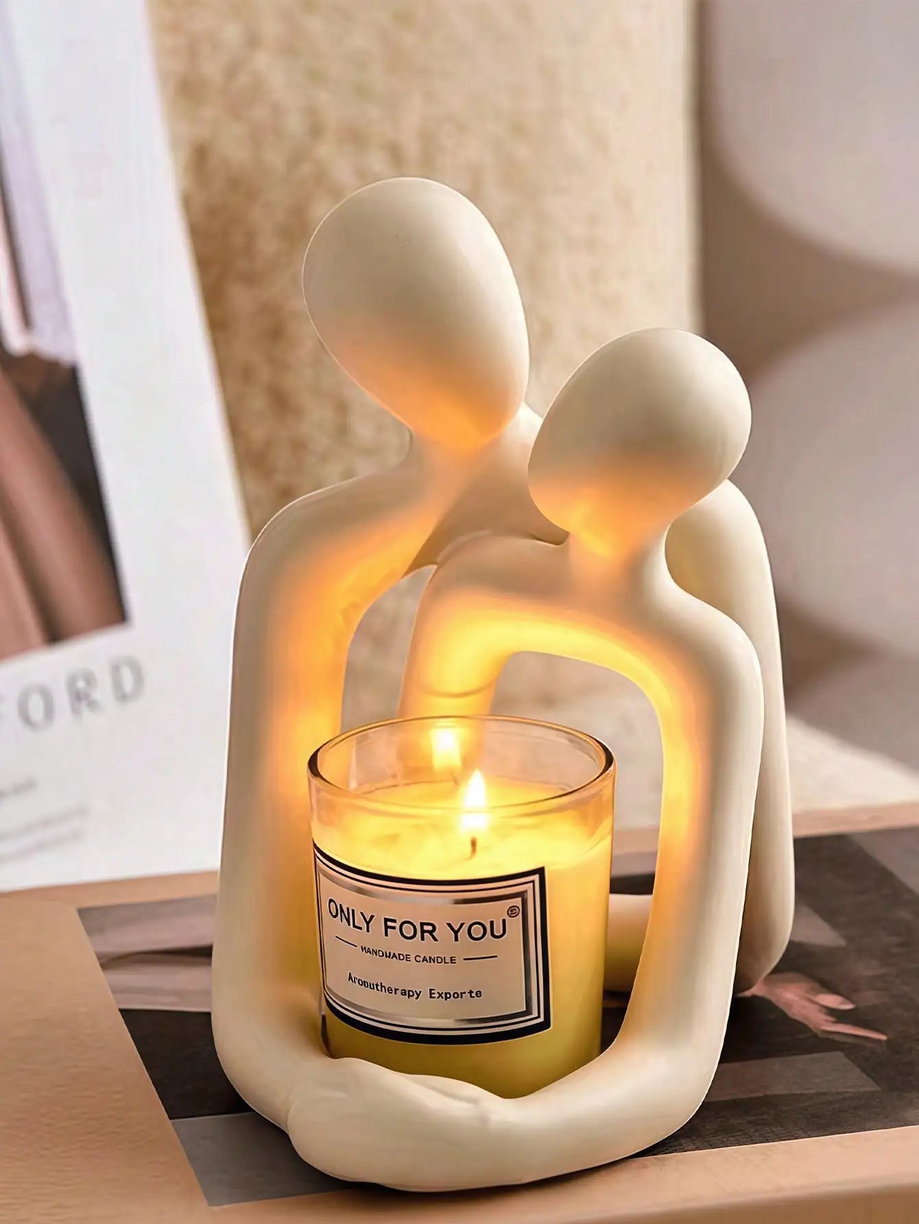 Kiss/Love Couple Statue