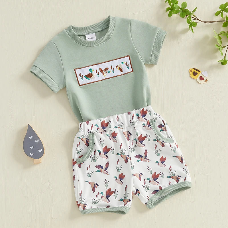 Toddler Boys Casual Outfits Cute Animal Print Short Sleeve T-Shirt and Elastic Waist Camo Shorts Set for Summer 2 Piece